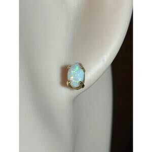 Vintage 14k solid yellow gold oval opal gemstone cute small stud post earrings